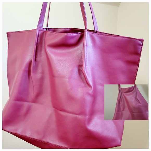 Saks Fifth Avenue Handbags - NWT Saks Fith Avenue Burgundy large Tote bag